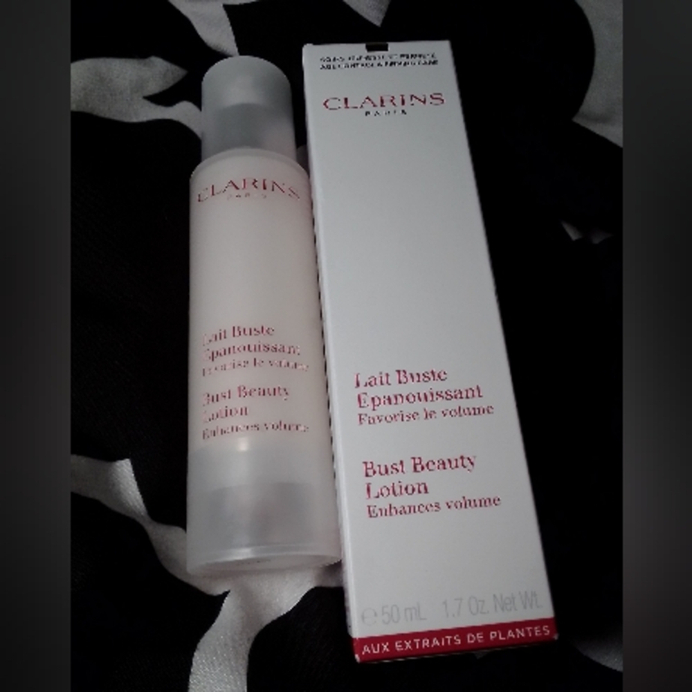 CLARINS BUST BEAUTY LOTION (1.7 OZ) BRAND NEW